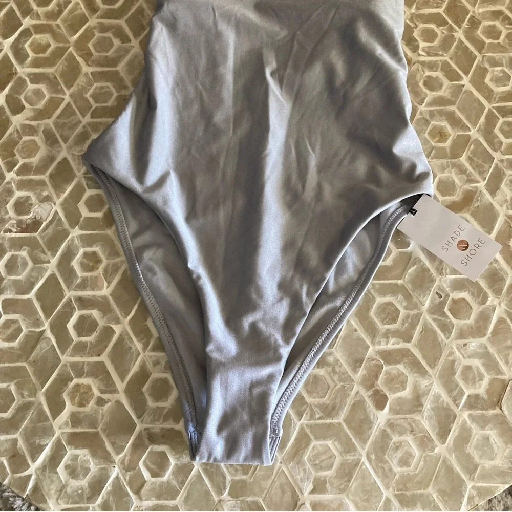 NEW! Shade & Shore Women's Square Neck High Leg Cheeky One Piece Swimsuit (XS) - Picture 5 of 9
